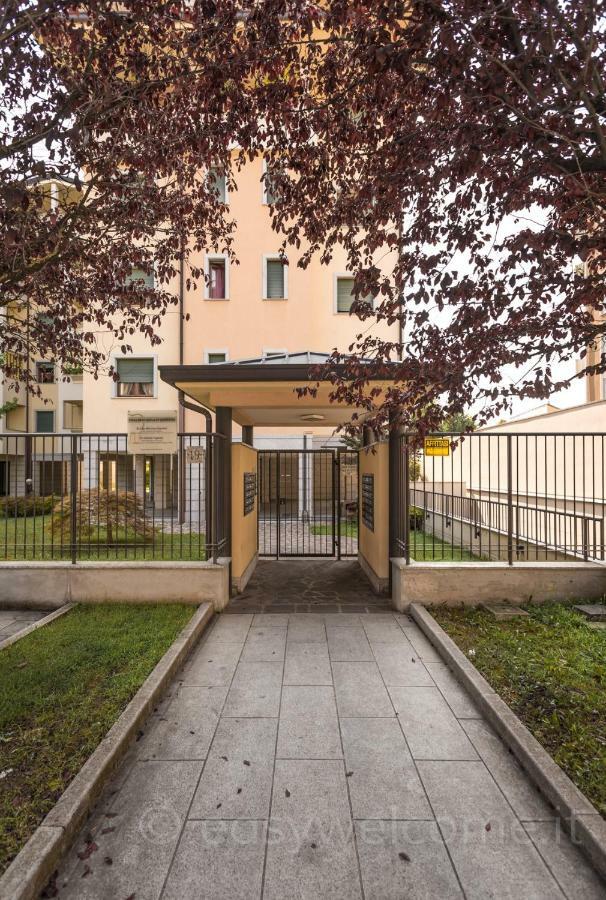 Easy Welcome Casa Rosada Daire Nova Milanese Dış mekan fotoğraf